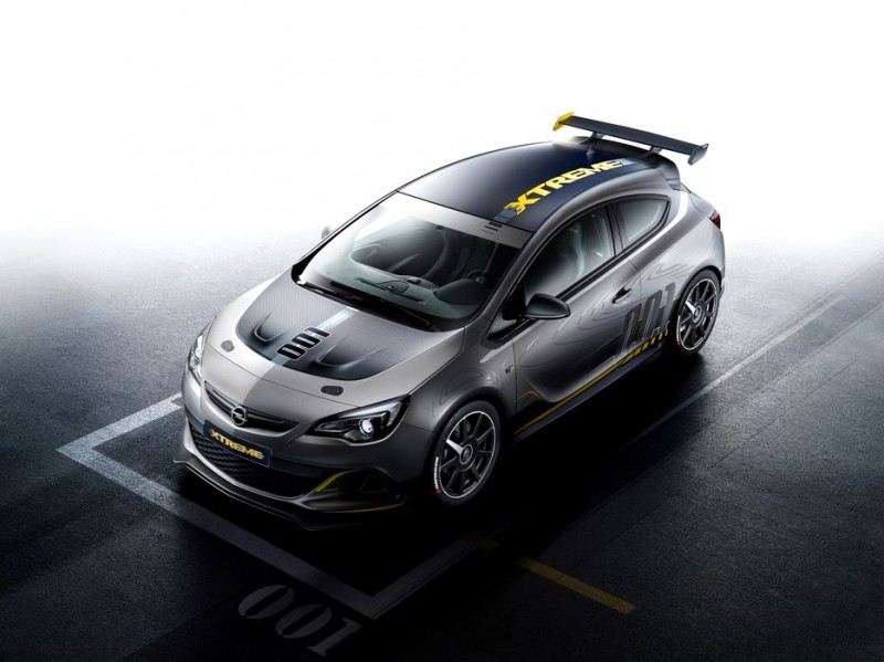 Opel Astra OPC Extreme впечатляет поклонников