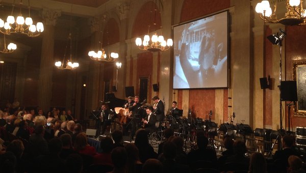 В Вене прошел концерт в честь 70-летия освобождения города от немецких захватчиков.